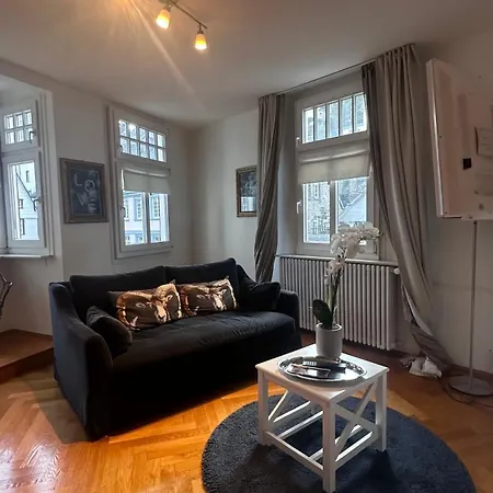 Apartment Vikaro