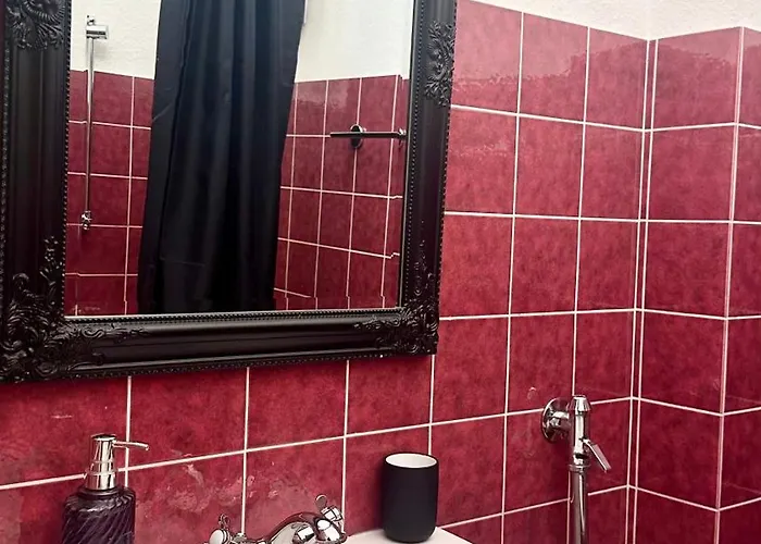 Vikaro * Μονσάου